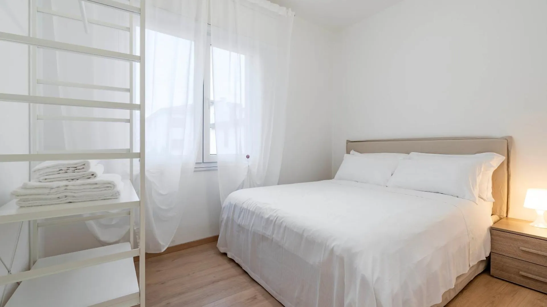 Appartamento Luminoso In Mestre By Bricola Apartments البندقية 0*,