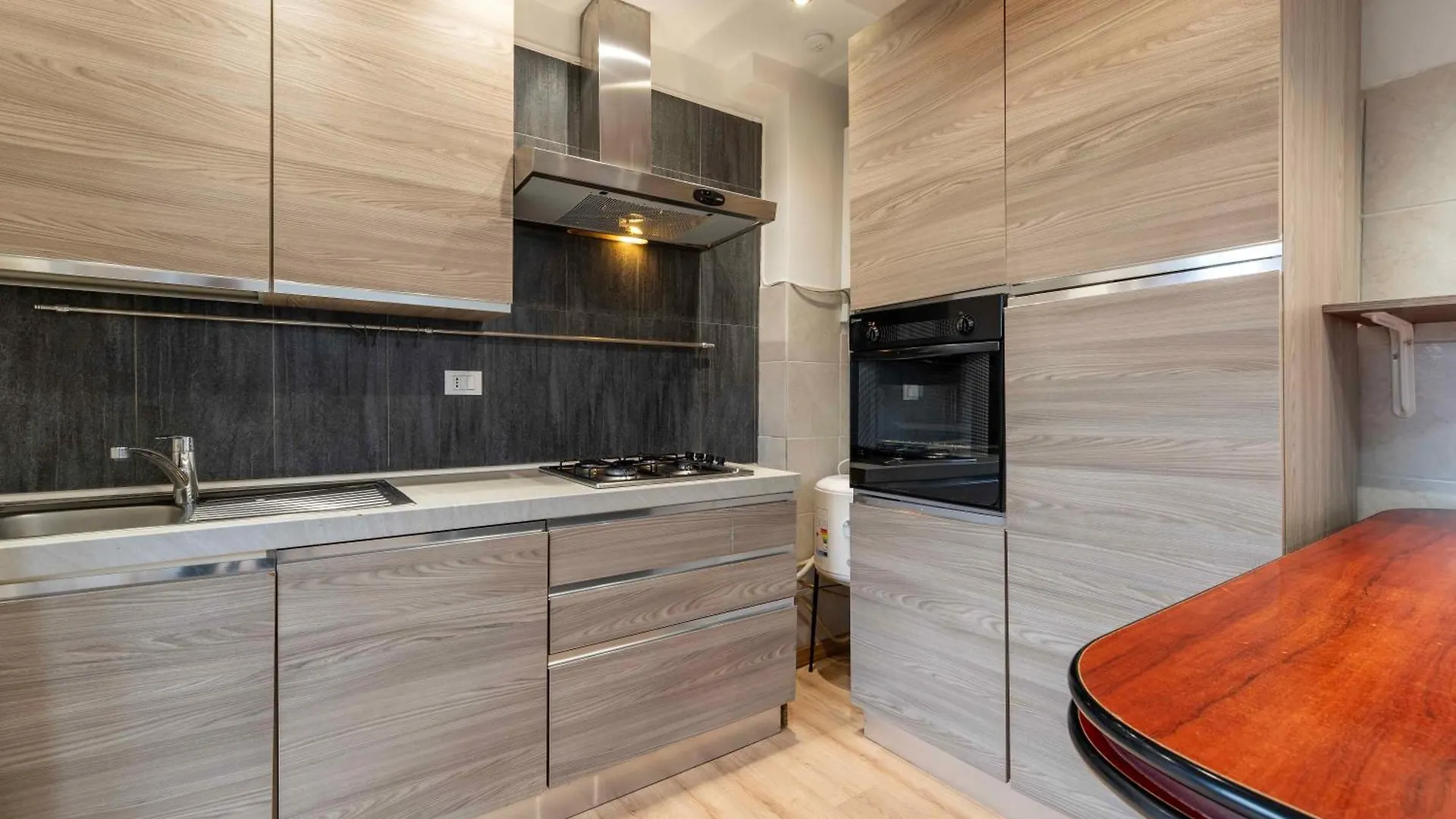 Appartamento Luminoso In Mestre By Bricola Apartments البندقية